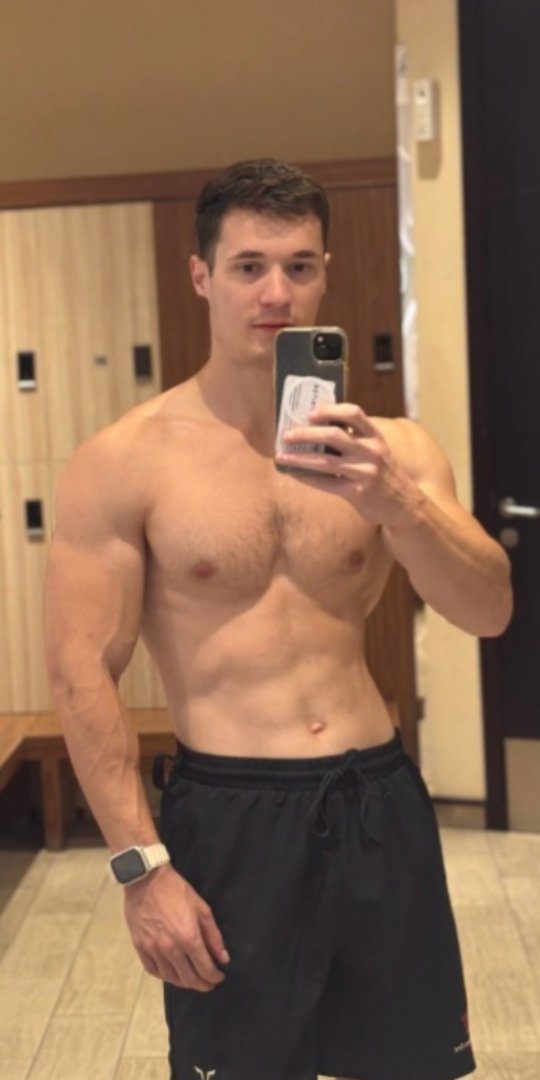 Personal trainer Nikola muscle gain transformation after, Dubai